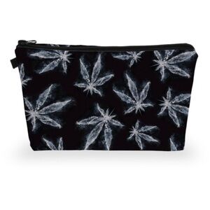 ✨ 5 for $25 ✨ Stylish Black Leaf Pattern Women's Makeup Pouch
